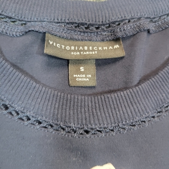 Victoria Beckham Target Navy Floral Pop Over Sweater Size Small - Picture 4 of 8